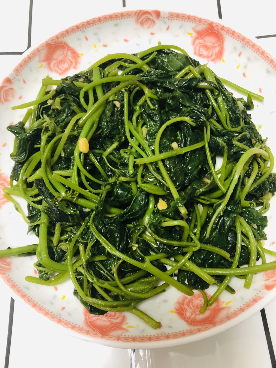 豆酱炒番薯叶的做法