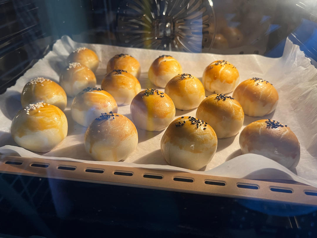 免揉免松弛超快手不破酥不混酥的蛋黄酥—新手一看包会