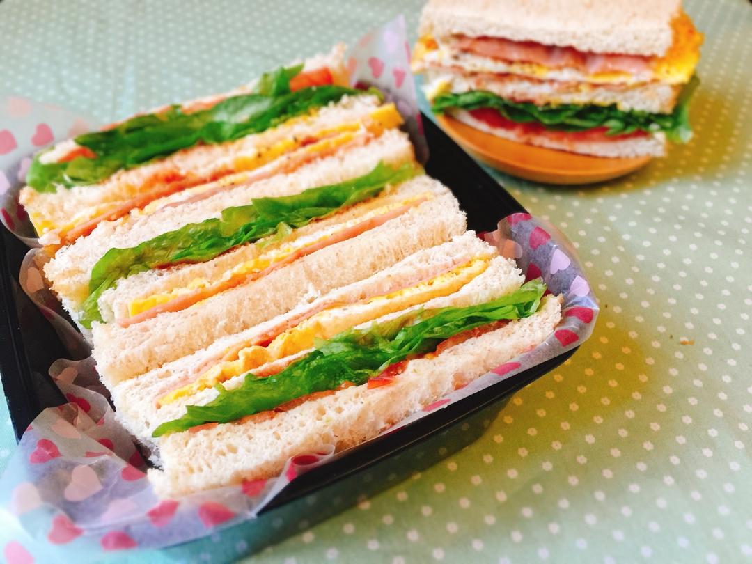 每天，叫醒我的是早餐