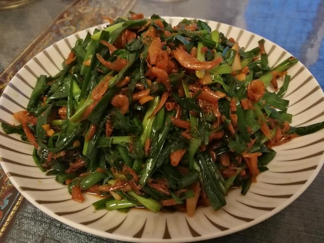 虾米炒韭菜的做法