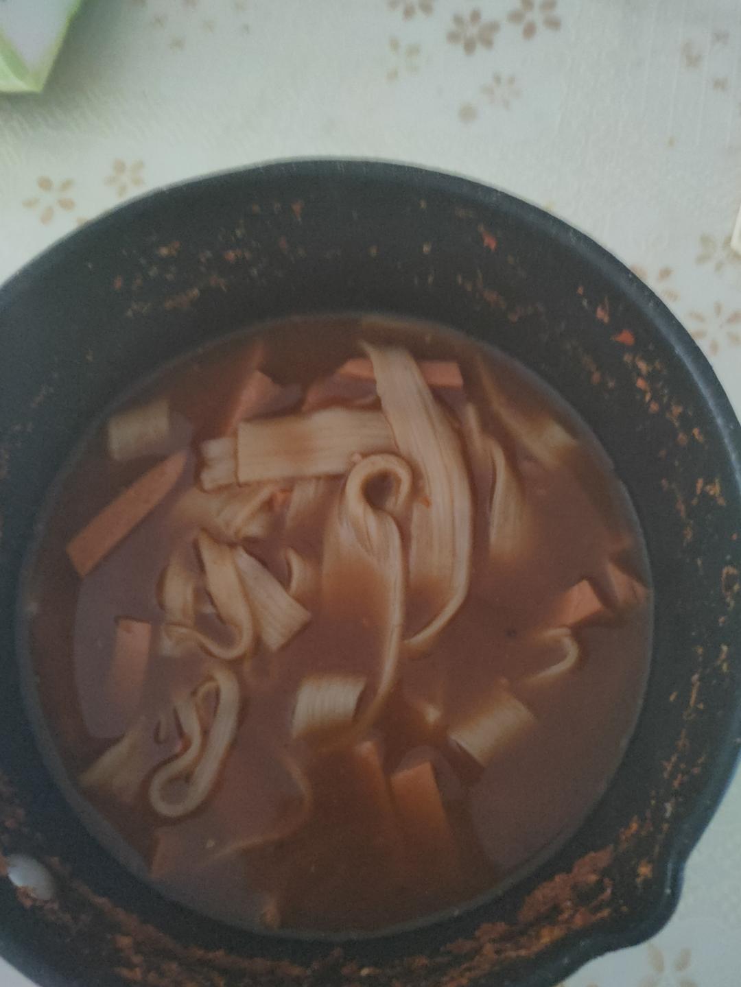 东北涮冷面🍜在家自制简单又美味的路边摊