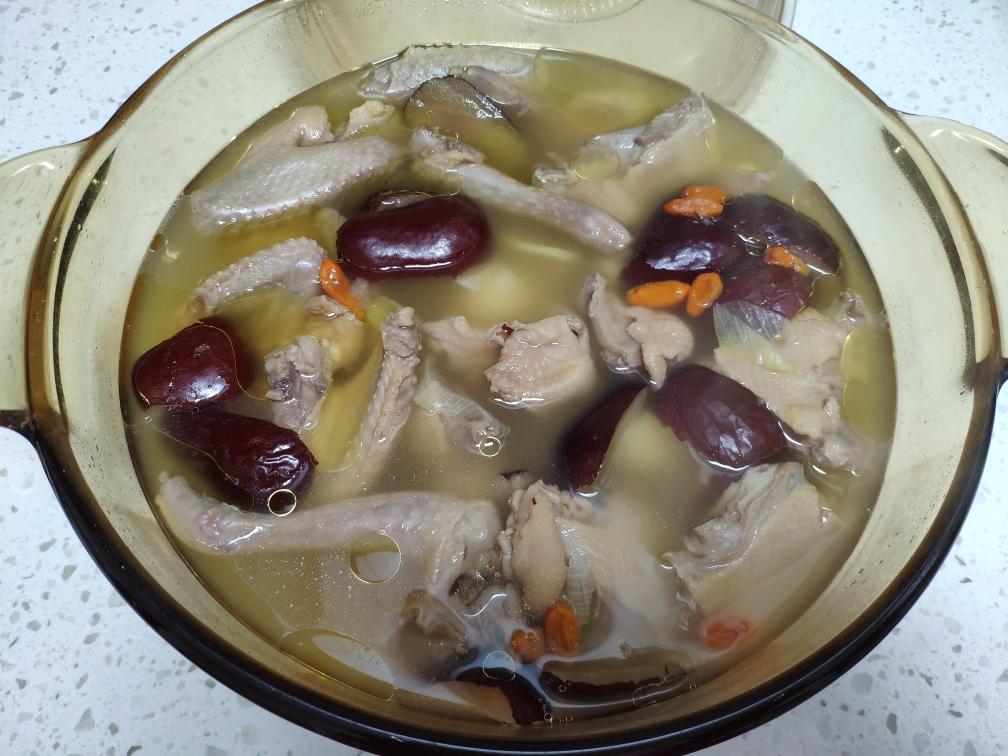 美味滋补鸽子汤