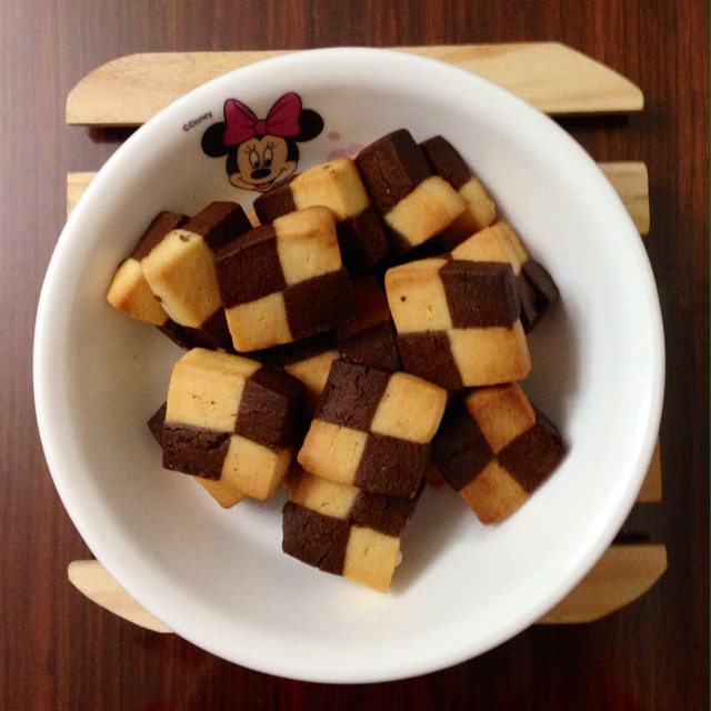 双色小棋格饼干