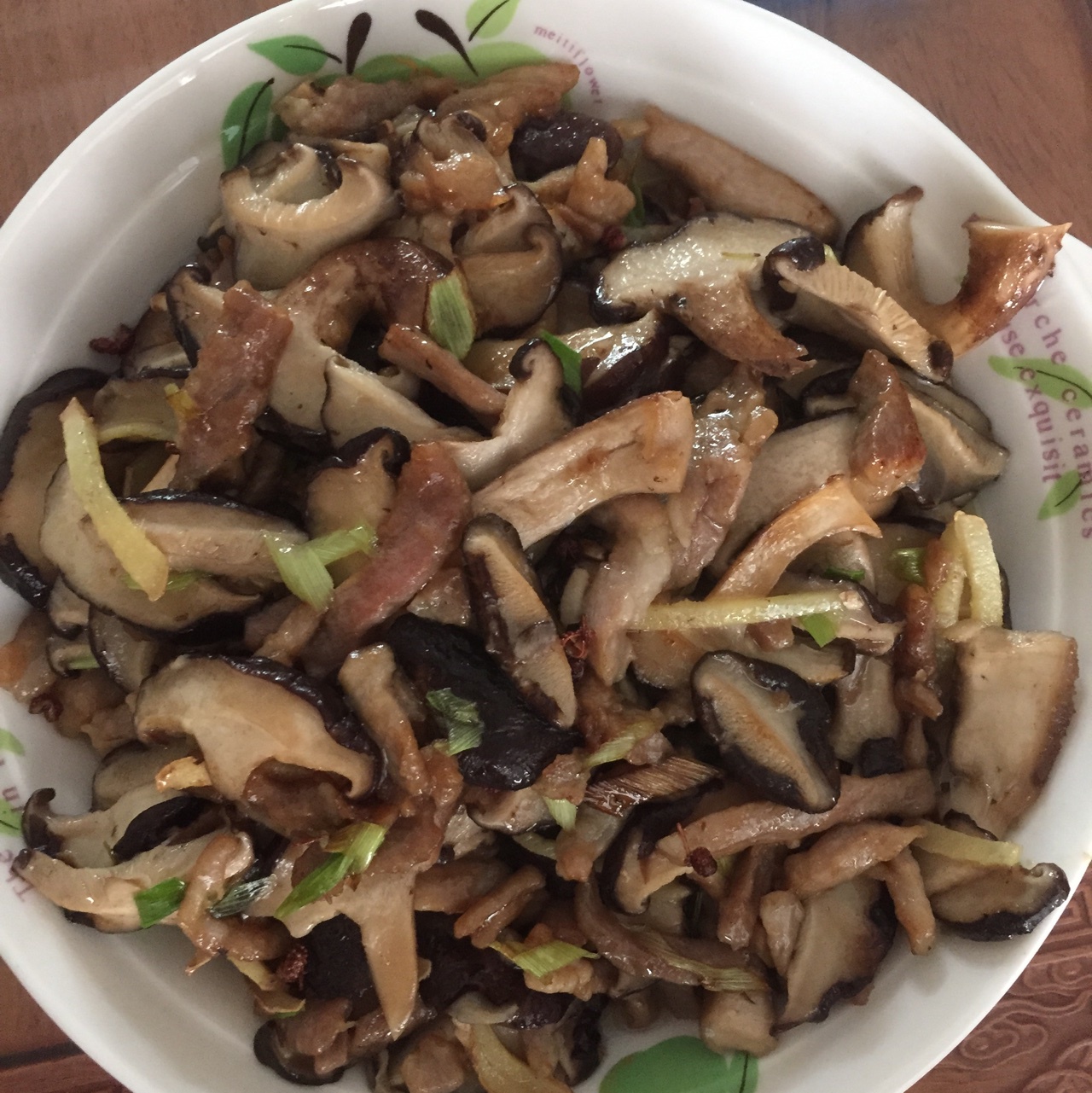 香菇炒肉