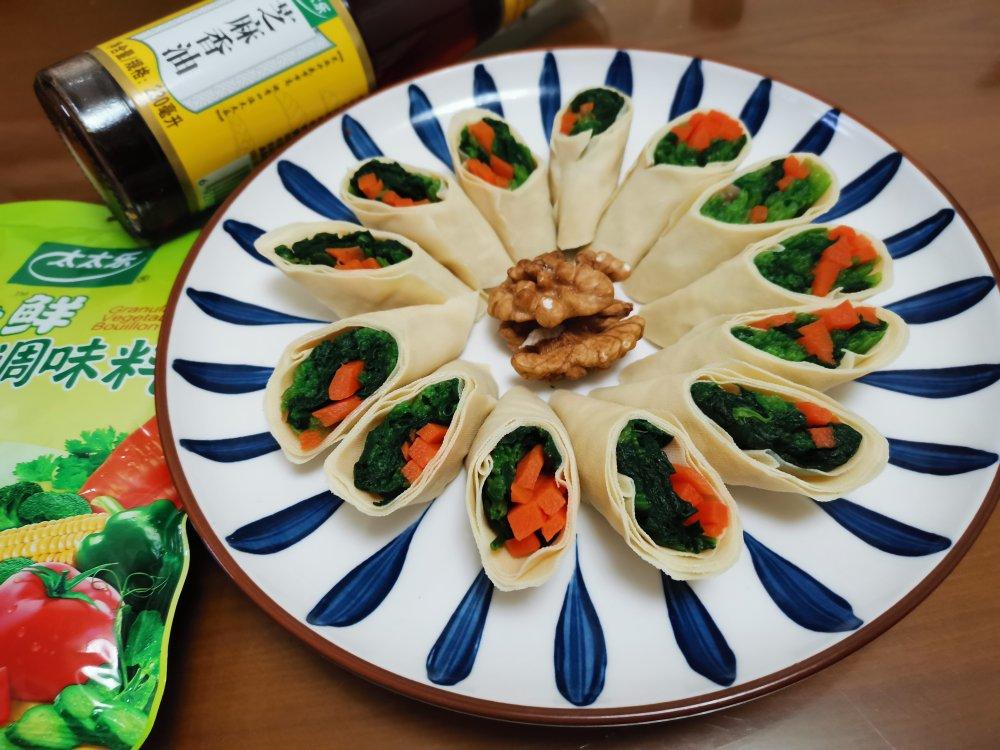 #窈窕蔬女 凉拌菠菜豆皮卷