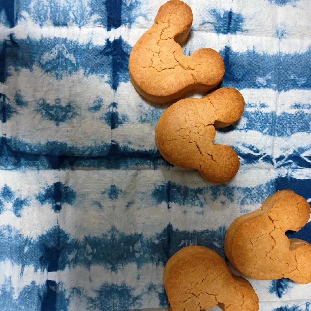 万圣节蜘蛛花生酱曲奇