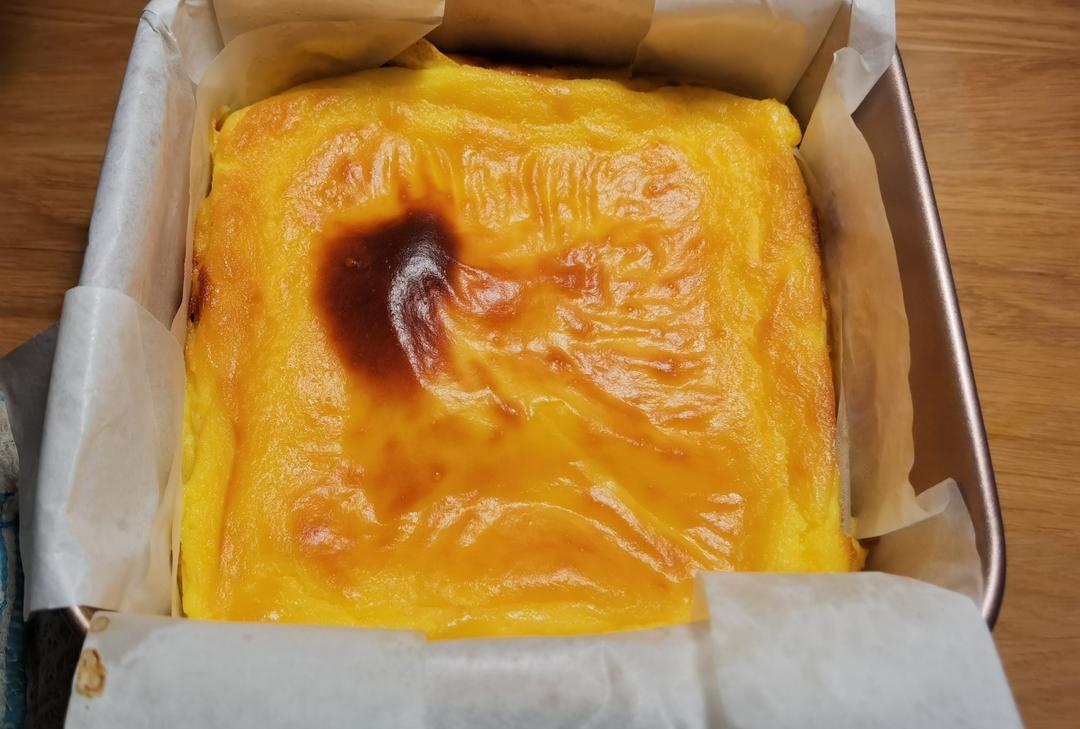 小山进公开食谱-使用大量牛奶，无淡奶油的巴斯克乳酪蛋糕