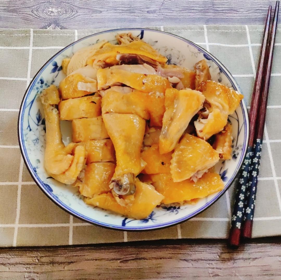 高压锅白切鸡              （家常菜系列）