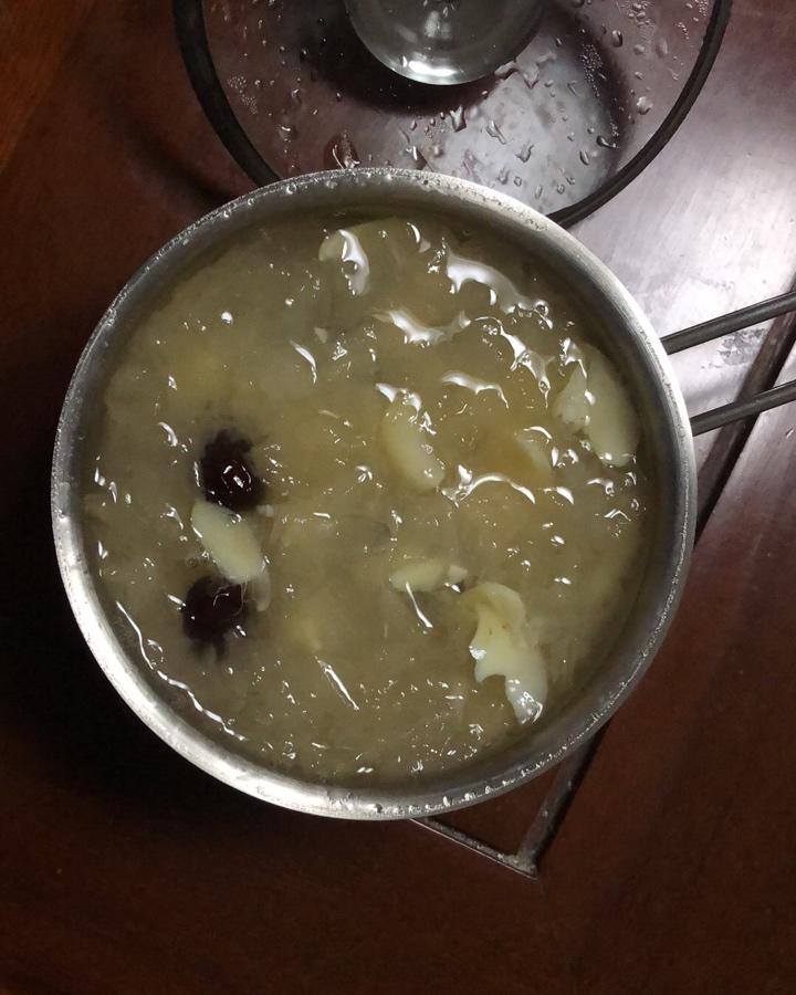 百合红枣银耳汤