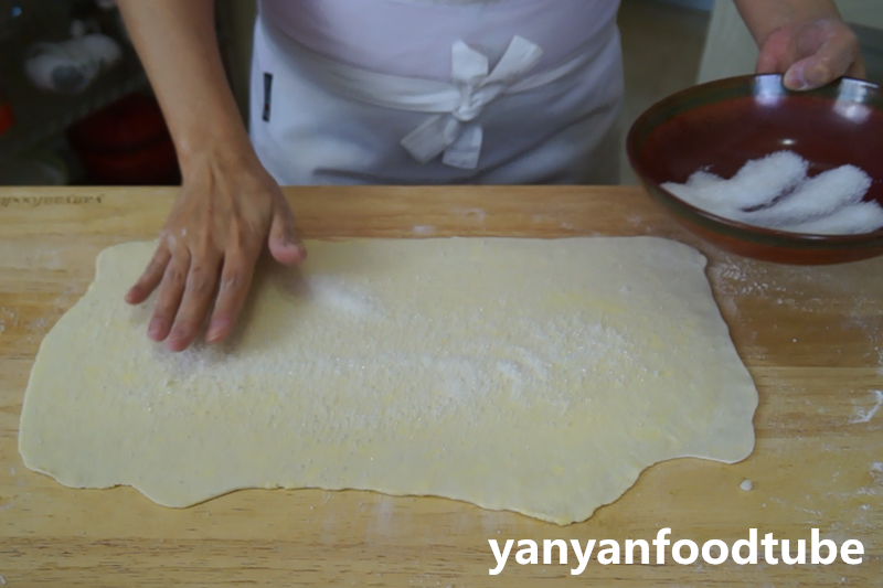 蝴蝶酥 Puff Pastry Butterfly Cookie的做法 步骤3