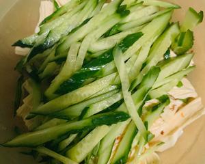 一人食|凉拌下酒菜：黄瓜拌腐竹的做法 步骤12