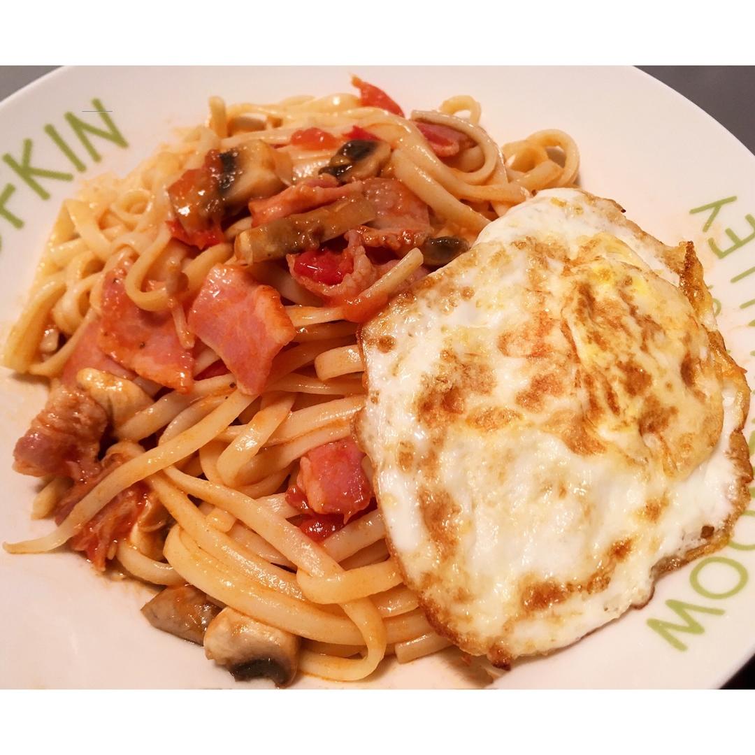 培根番茄意大利面