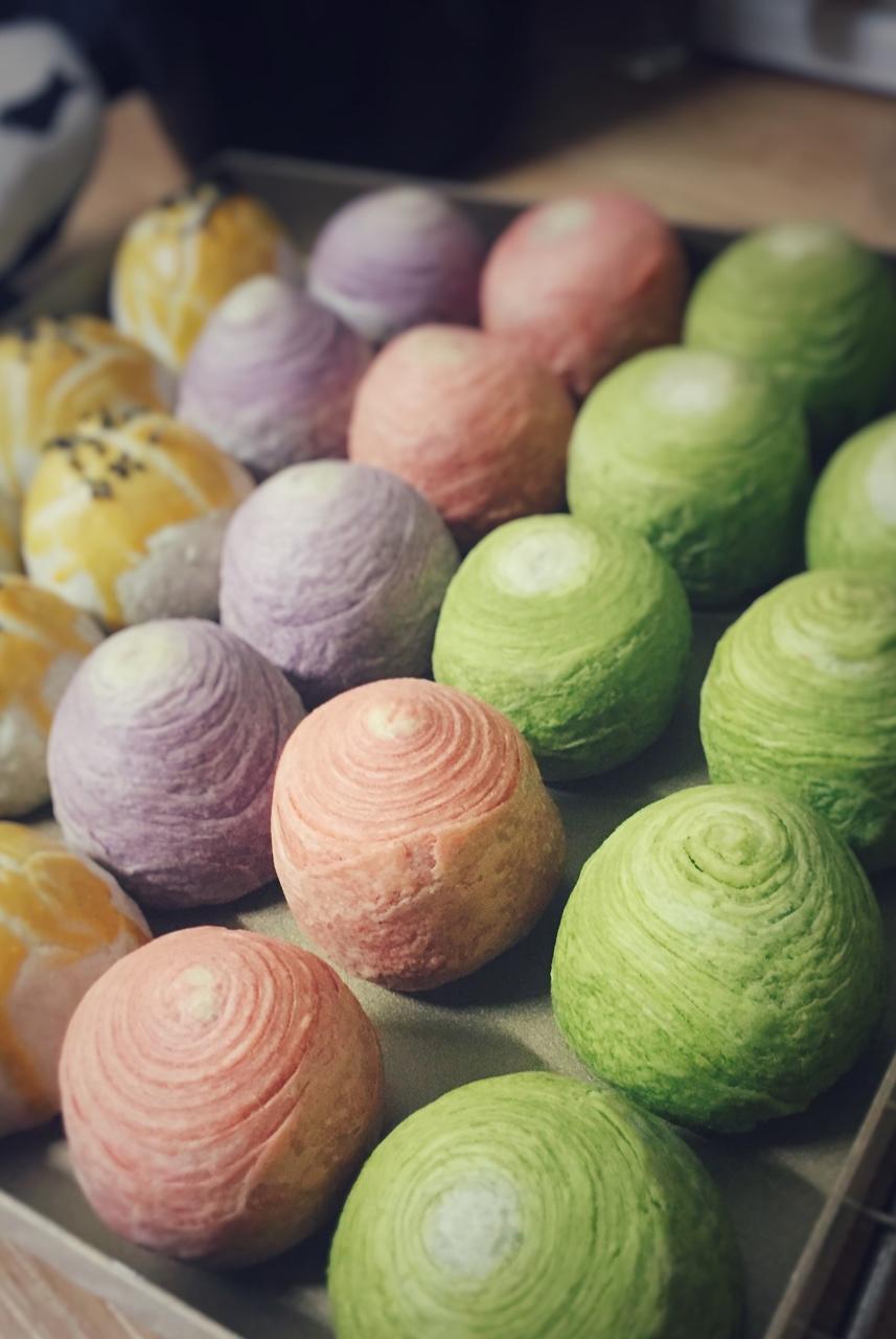 蛋黄酥~紫薯、抹茶、原味~花好月圆，中秋快乐~内附一次做六色蛋黄酥方法~