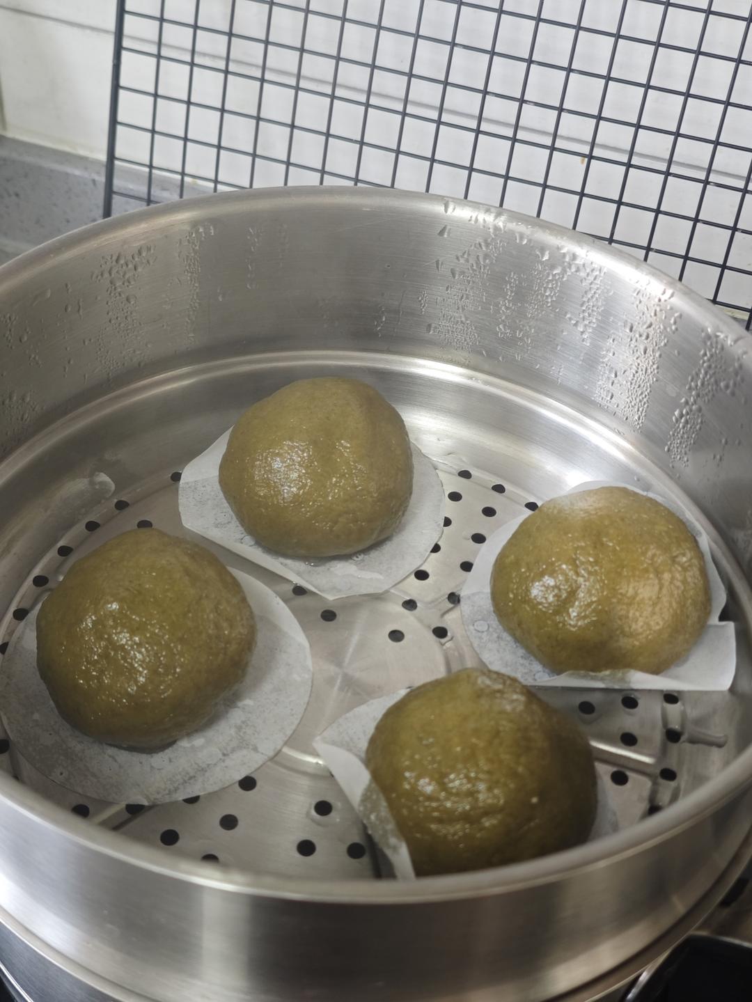 清明必吃的艾草青团