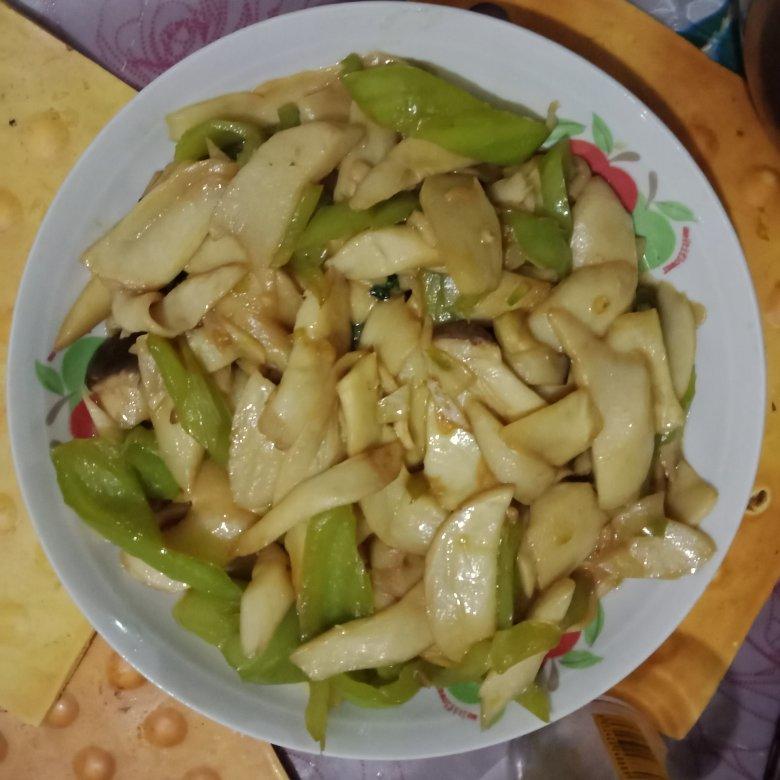 青椒素炒杏鲍菇