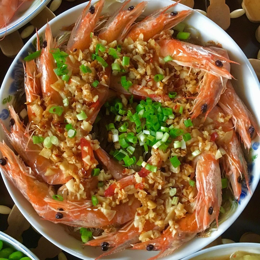 【虾最美味的吃法必须是这个——蒜蓉蒸虾(多动图