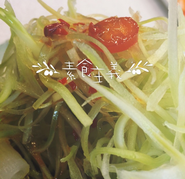 凉拌芹菜（简洁版）