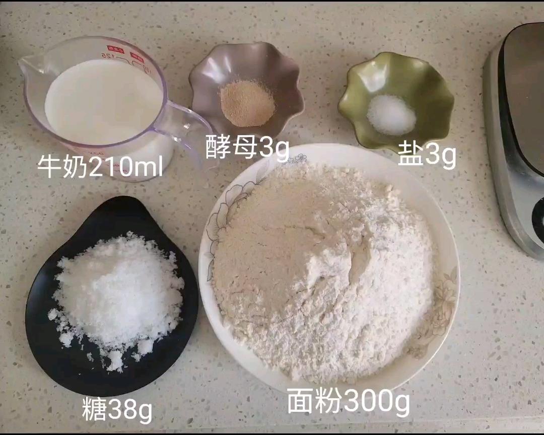 纯奶手撕吐司的做法 步骤1