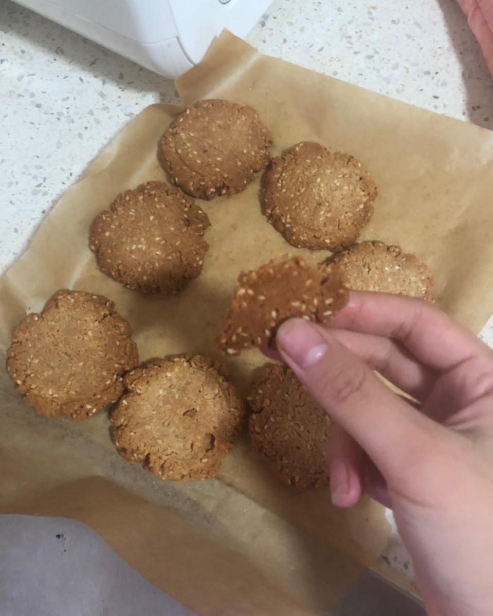 生酮芝麻饼干