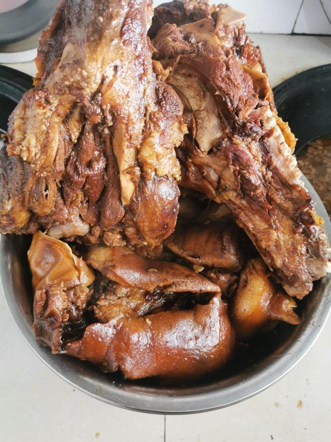 卤猪头肉