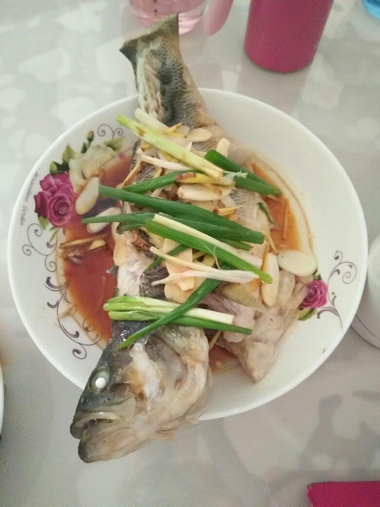清蒸鲈鱼