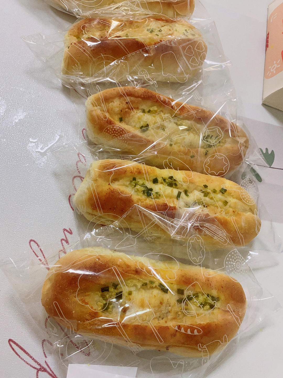 黄金芝士蒜香法式软面包｜芝香浓郁