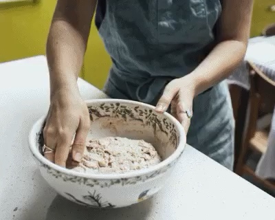 保姆级教程！附时间安排|全麦久酵天然酵种酸面团硬欧（Sourdough loaf）的做法 步骤5