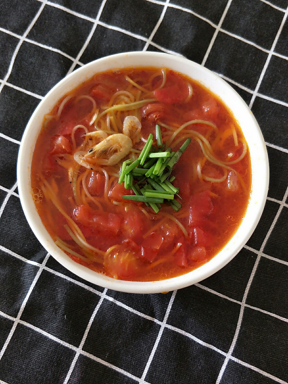 西红柿蔬菜虾米面的做法 步骤3