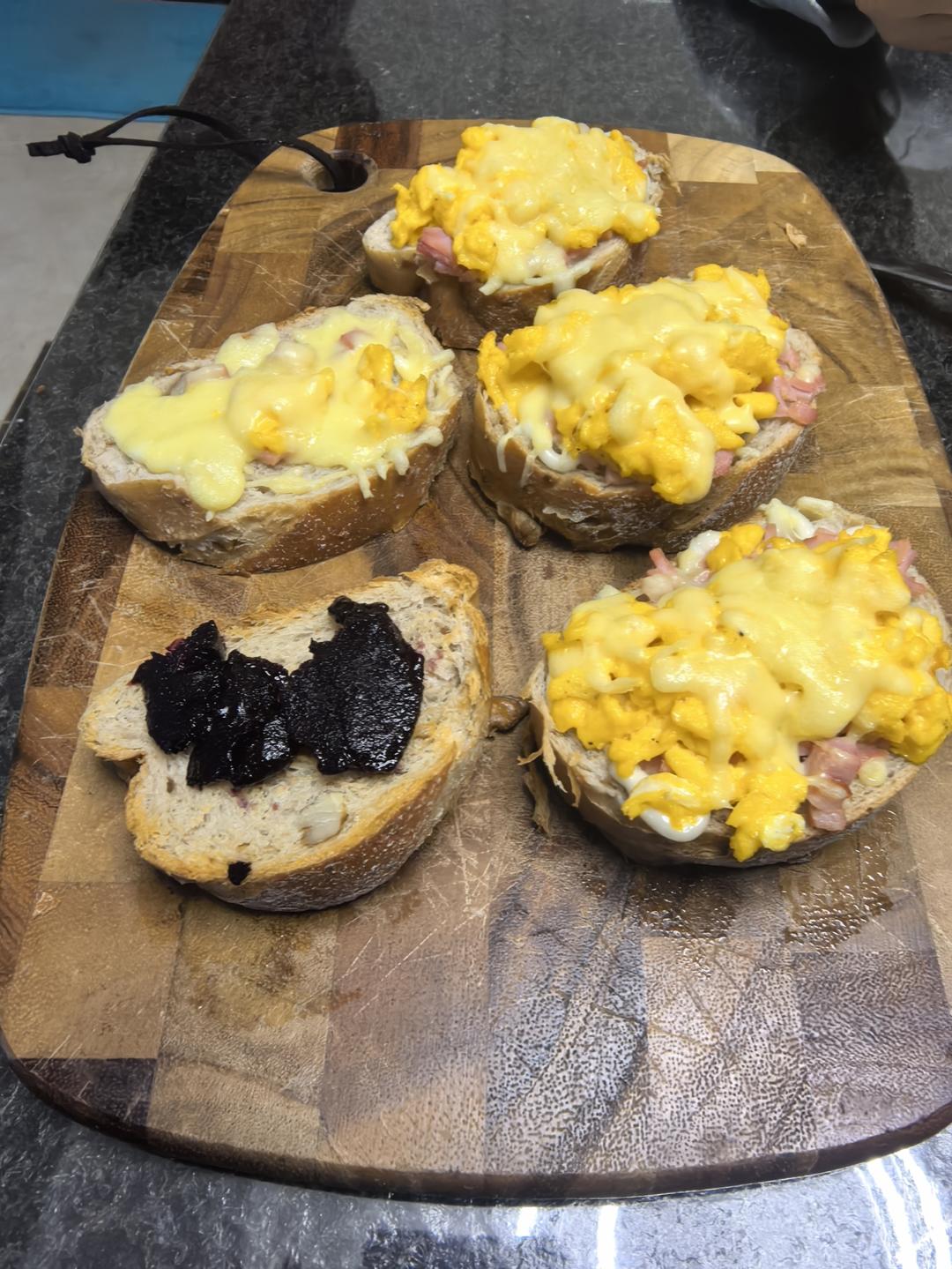 【开放式三明治×苏打咖啡】