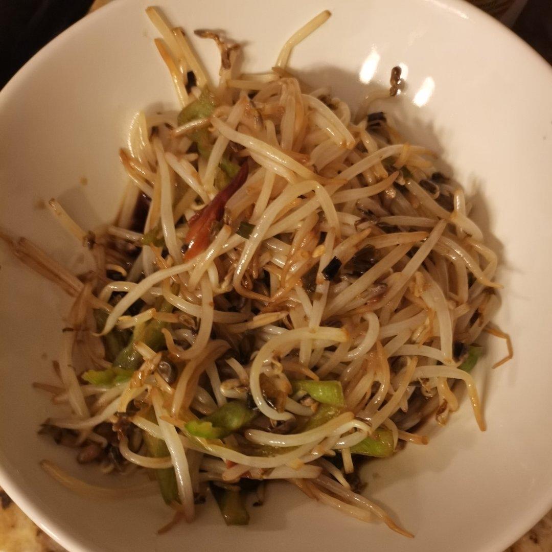 酸辣脆爽的炒豆芽