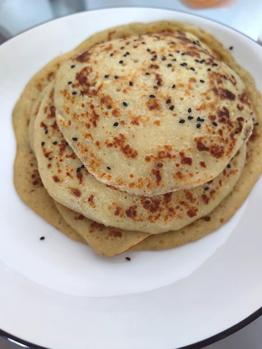 一个香蕉   两个鸡蛋  这么做全家老少都爱吃 软糯香甜的香蕉鸡蛋饼  附细节视频