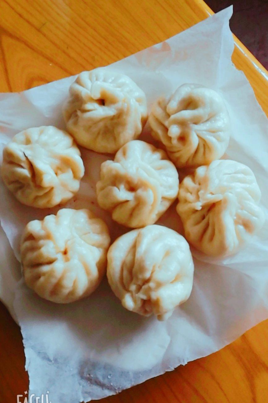 鲜肉包子