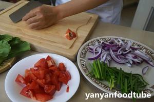 鸡蛋素炒面Fried Noodles Vegetarian的做法 步骤2