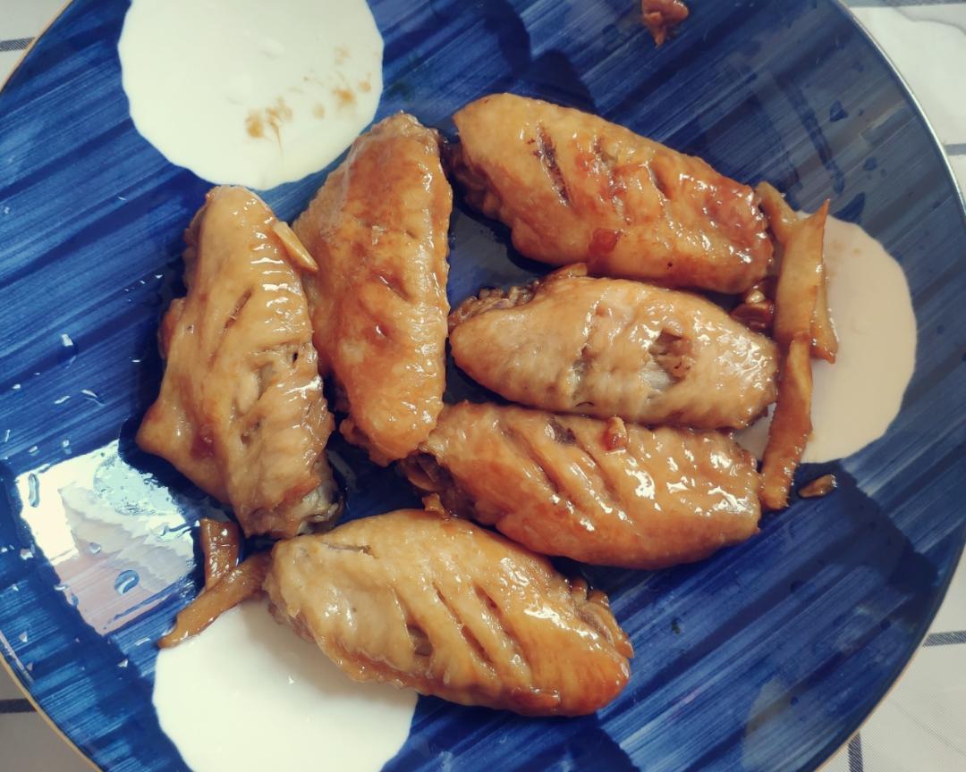 一人食之电饭锅鸡翅简单方便菜