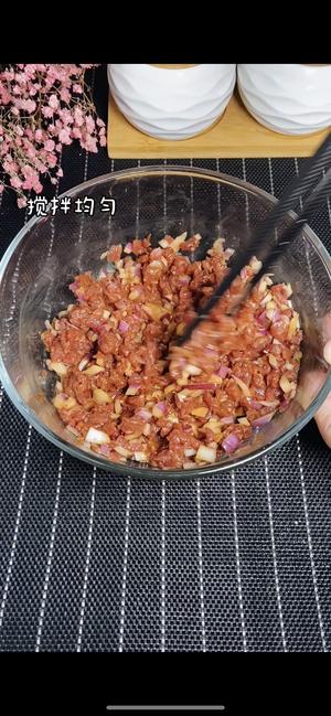 手抓牛肉饼的做法 步骤2