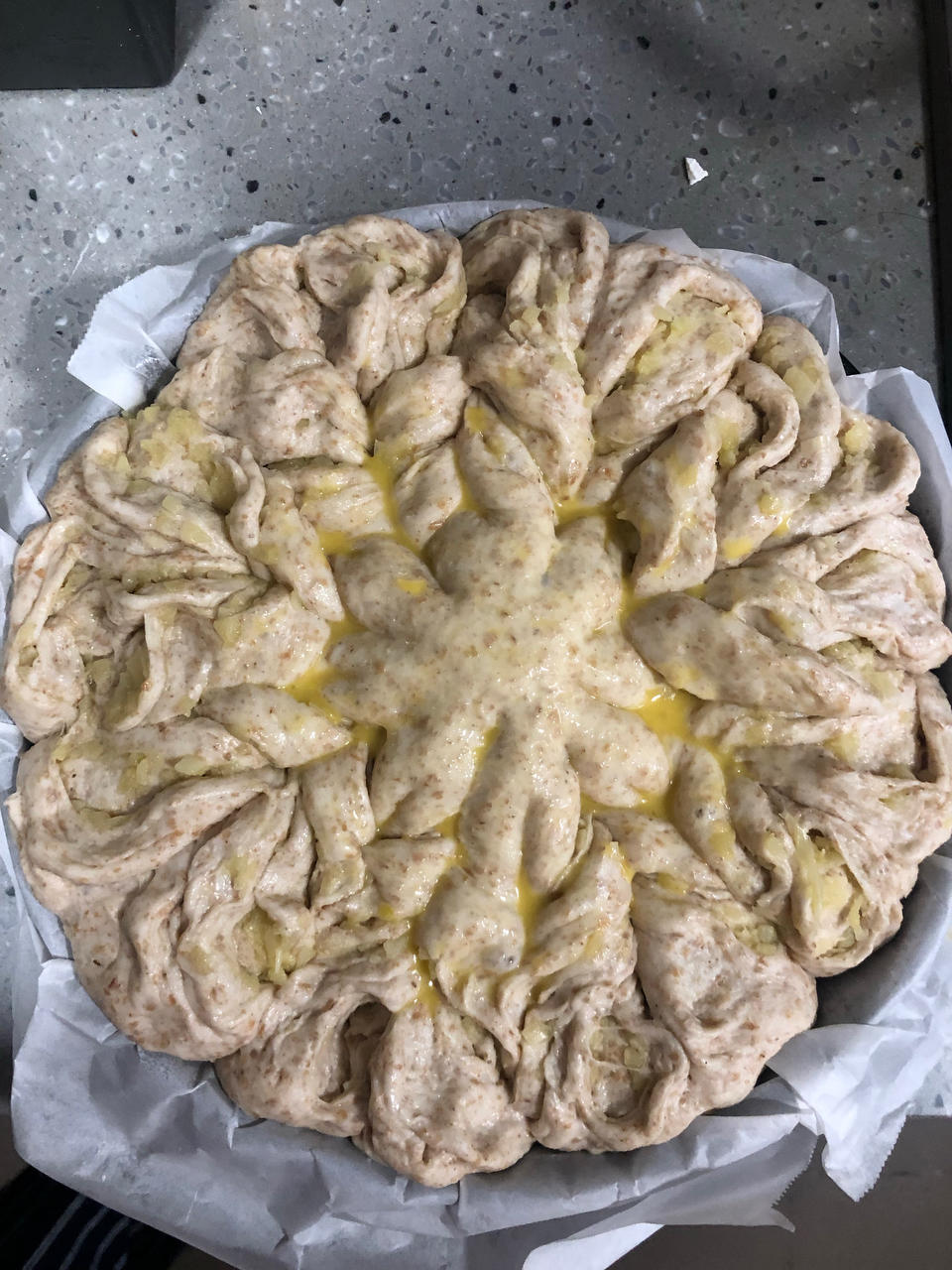 【小高姐】蒜香浓郁 造型优美 不用揉出手膜的面包