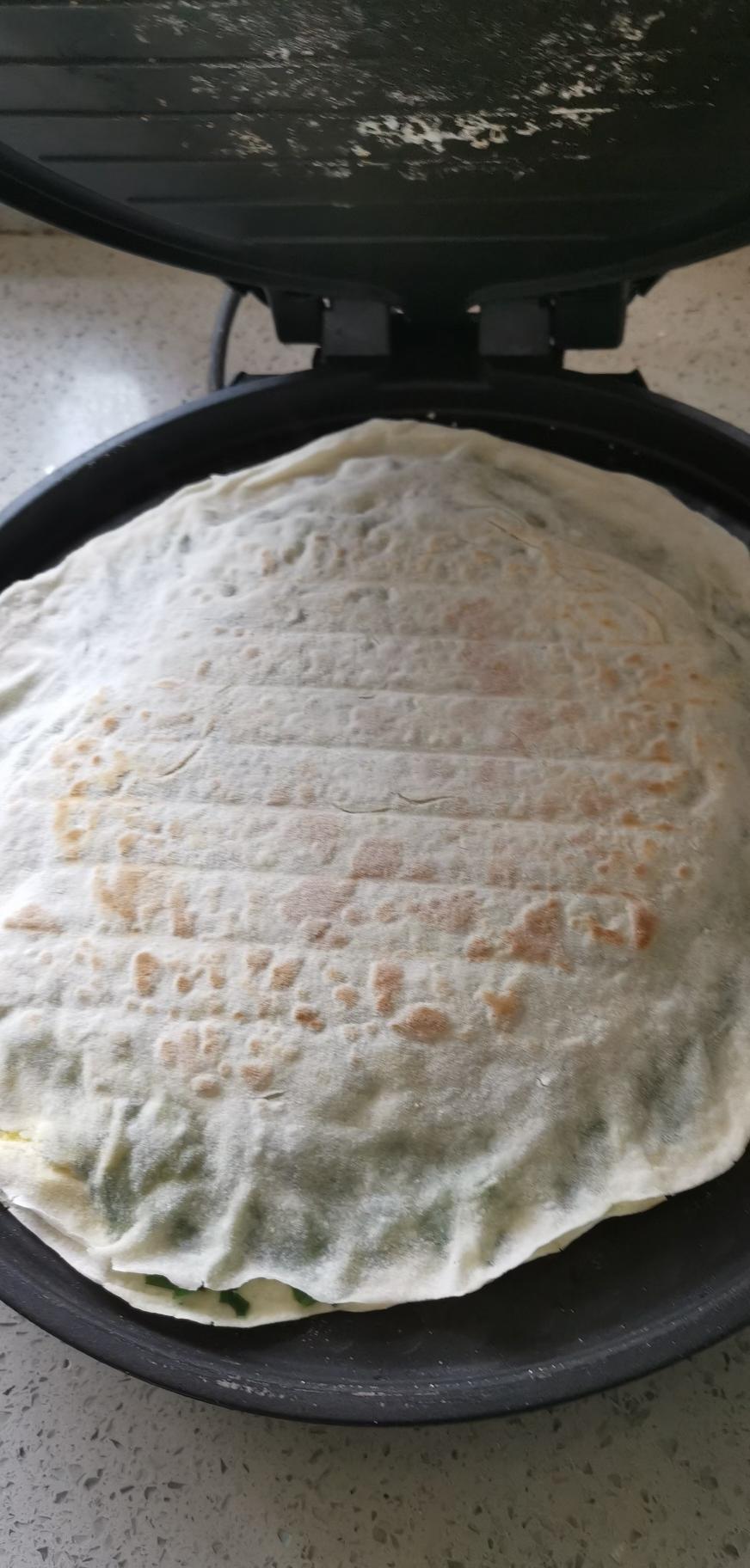 韭菜鸡蛋饼的做法