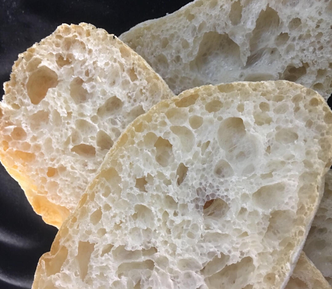 免揉意大利拖鞋面包ciabatta（吐血整理史上最全藤田千秋免揉欧包制作心得）