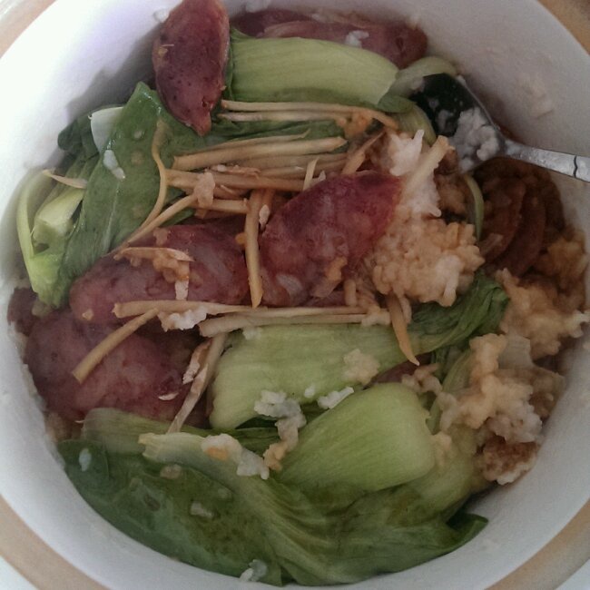 腊肠煲仔饭