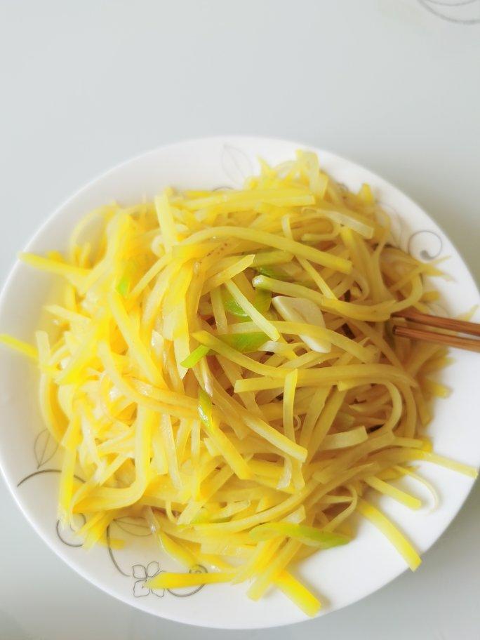 在家也能做出馆子味儿的醋溜/炝炒/酸辣土豆丝（就是那道看似简单，实则步步玄机的土豆丝）