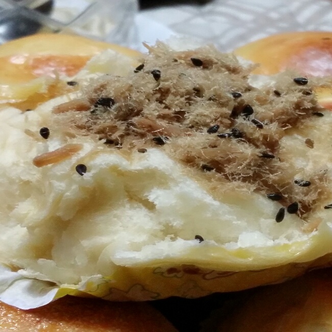 超绵肉松面包