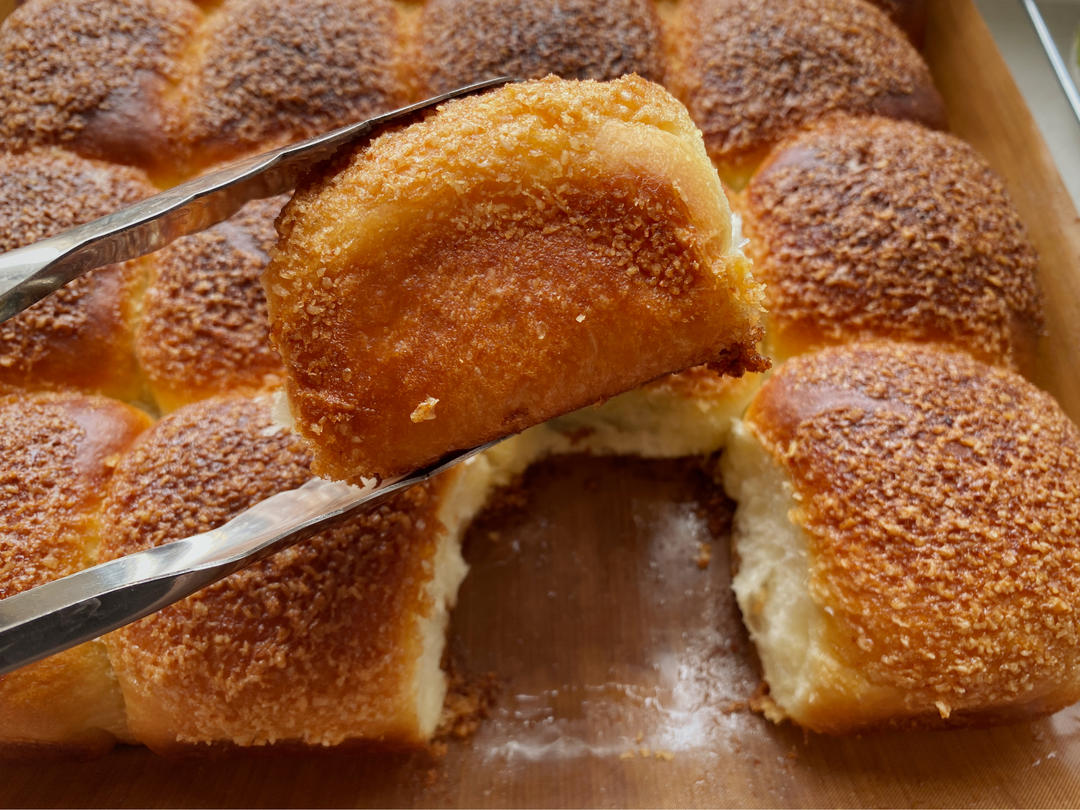 椰蓉面包这么做，不出油松软又好吃，是我理想中餐包的样子！