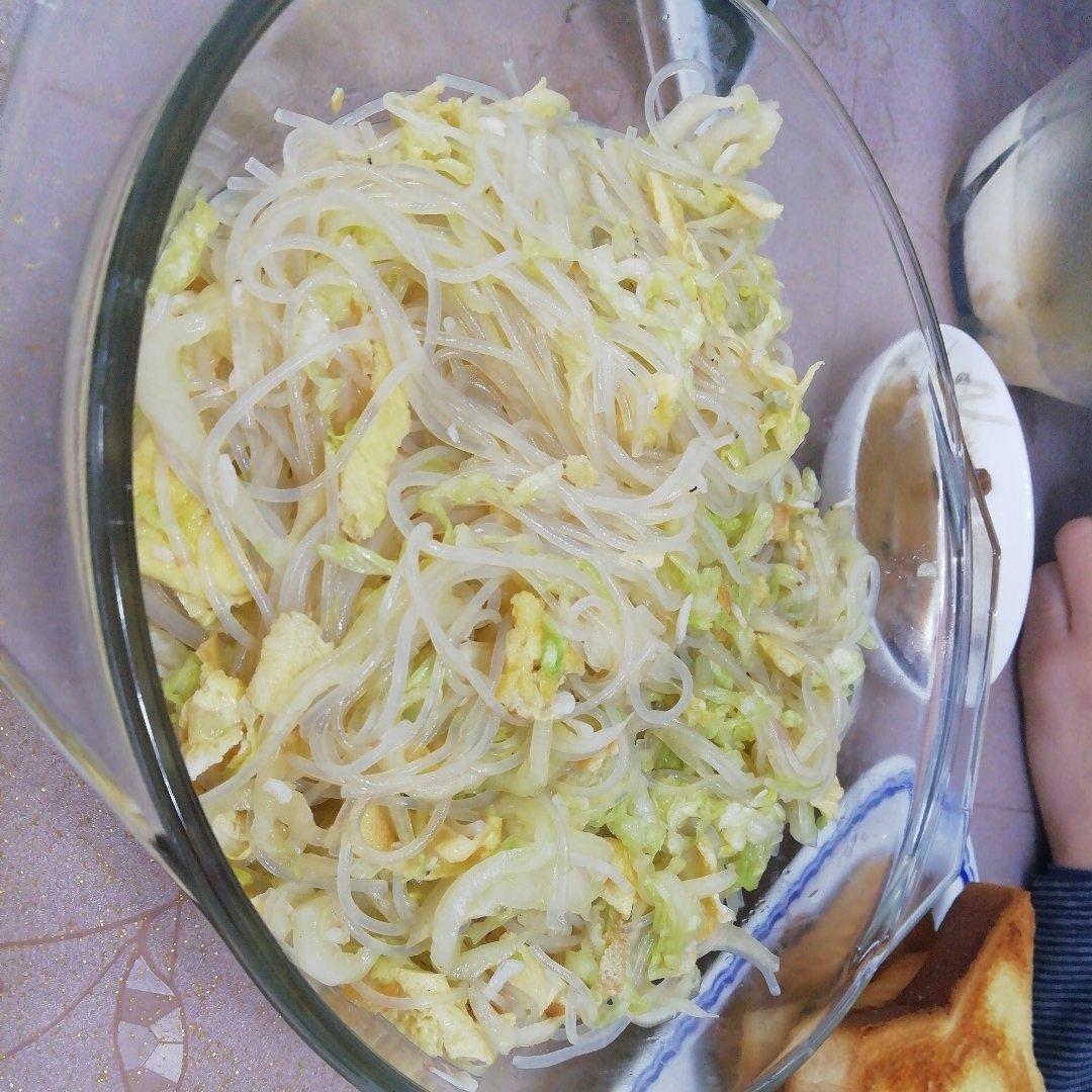 非常爽口好吃的凉拌白菜粉丝
