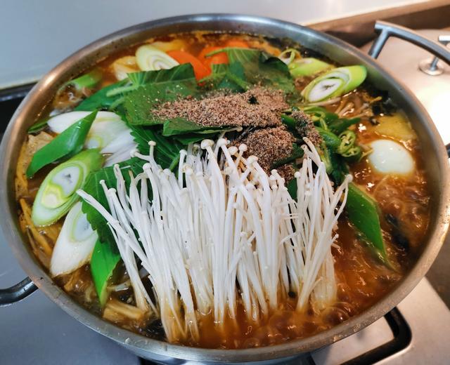 韩式猪脊骨土豆汤（土豆排骨汤）的做法