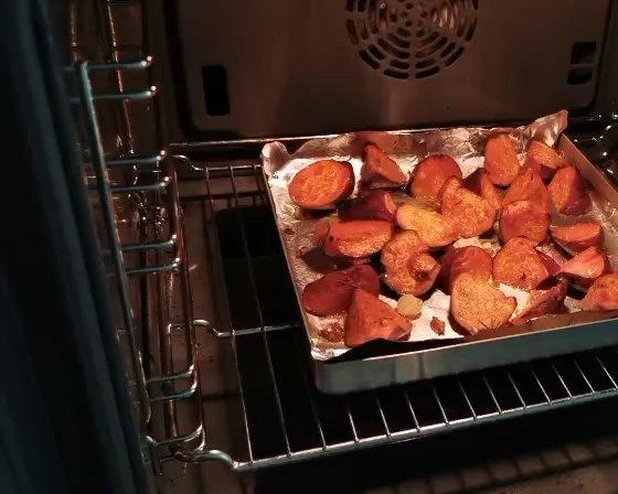 简单美味的烤红薯的做法