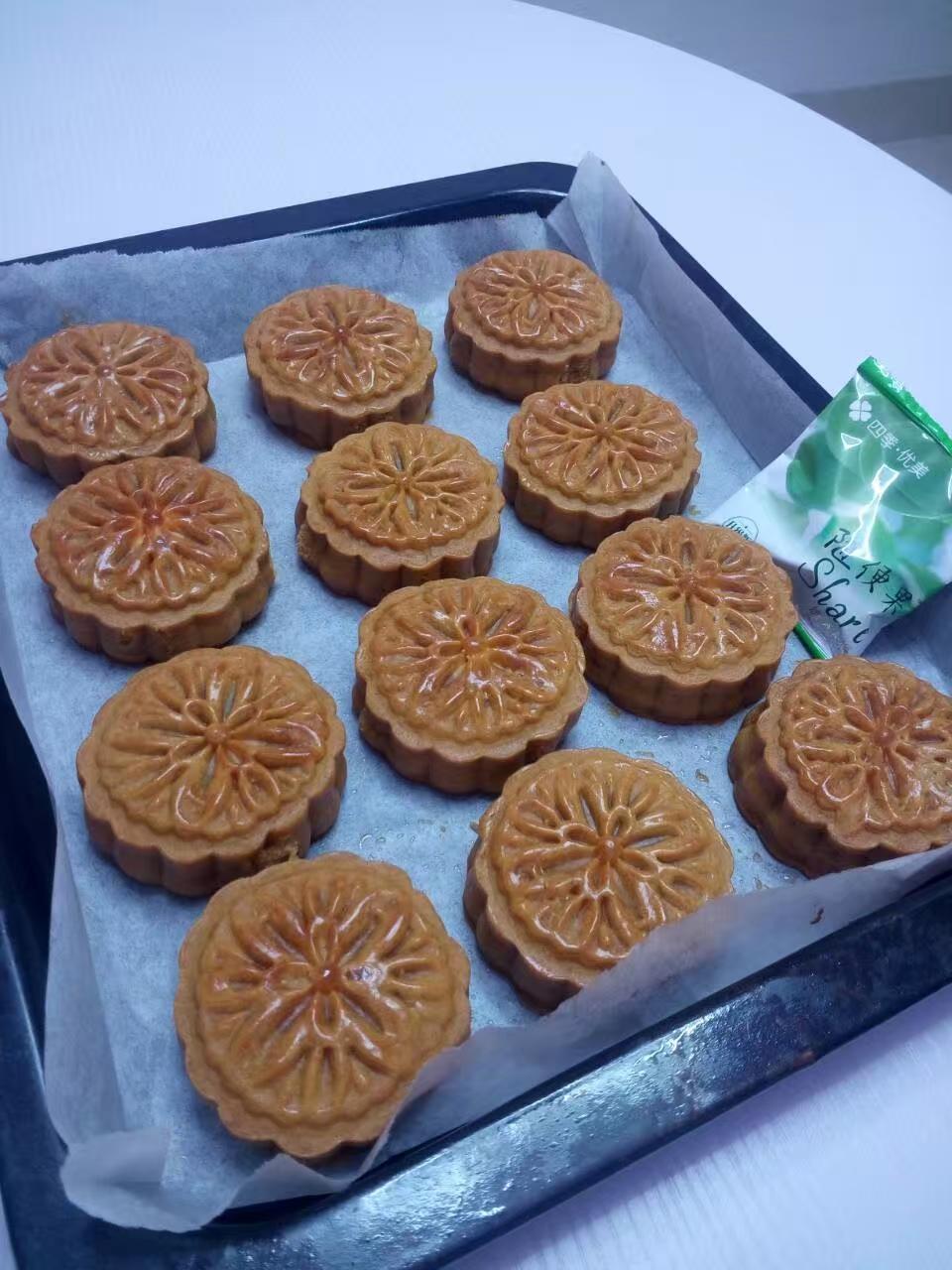 广式月饼——蛋黄莲蓉月饼