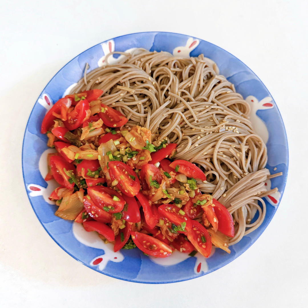 纯素泡菜番茄拌面（ref. TEE）的做法