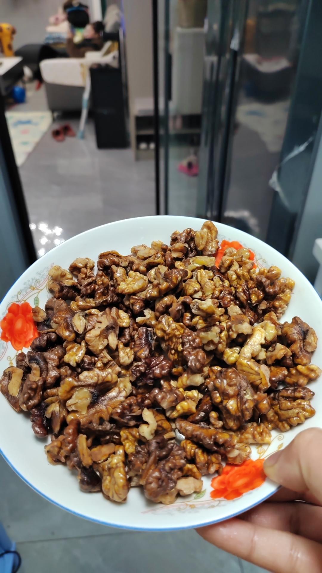 椒盐核桃（核桃最好吃的制作方法，没有之一）