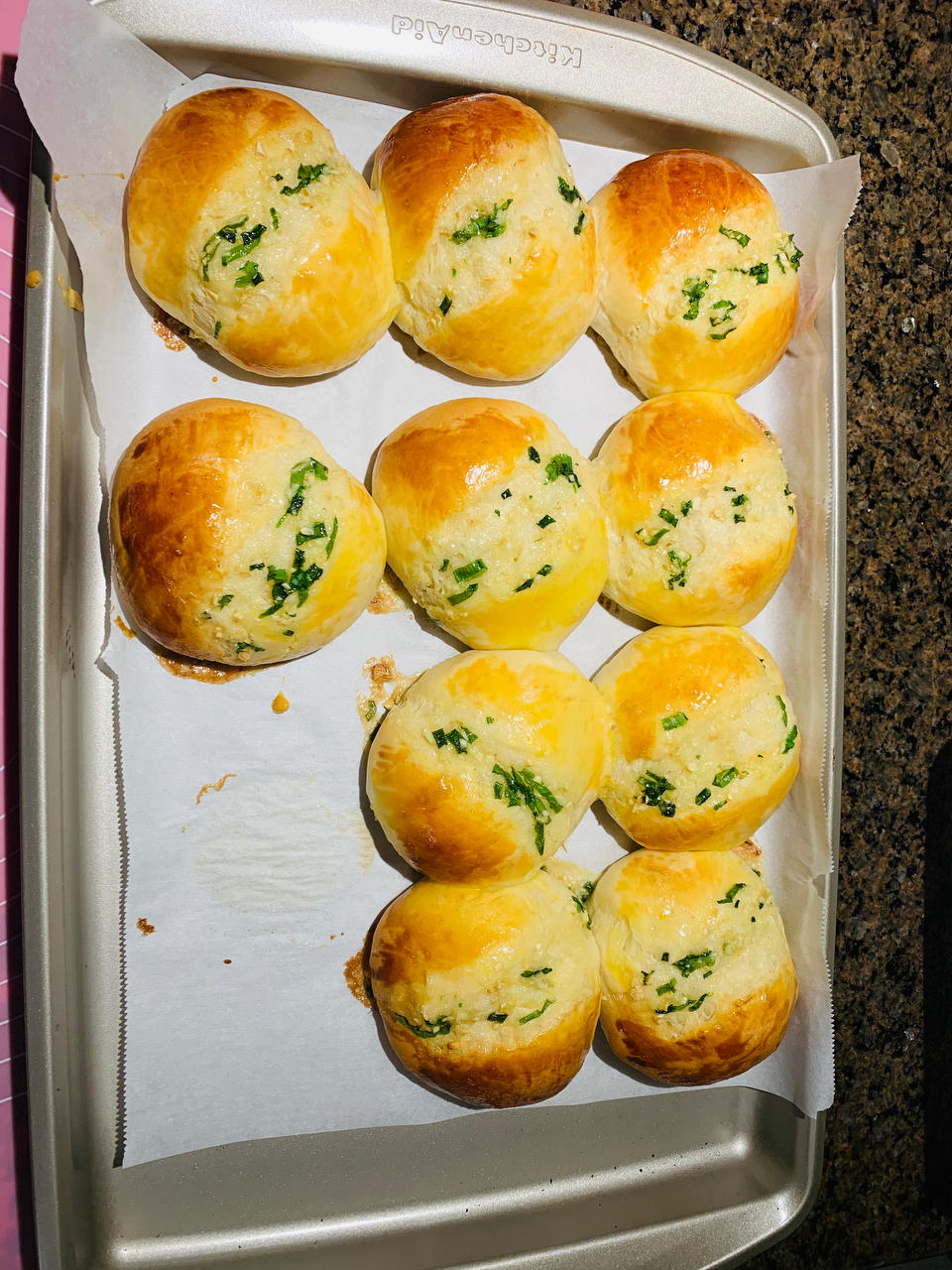 考验自制力的小餐包---黄油蒜香小餐包