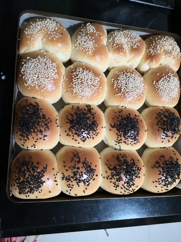 超级柔软的奶油奶酪椰蓉小餐包